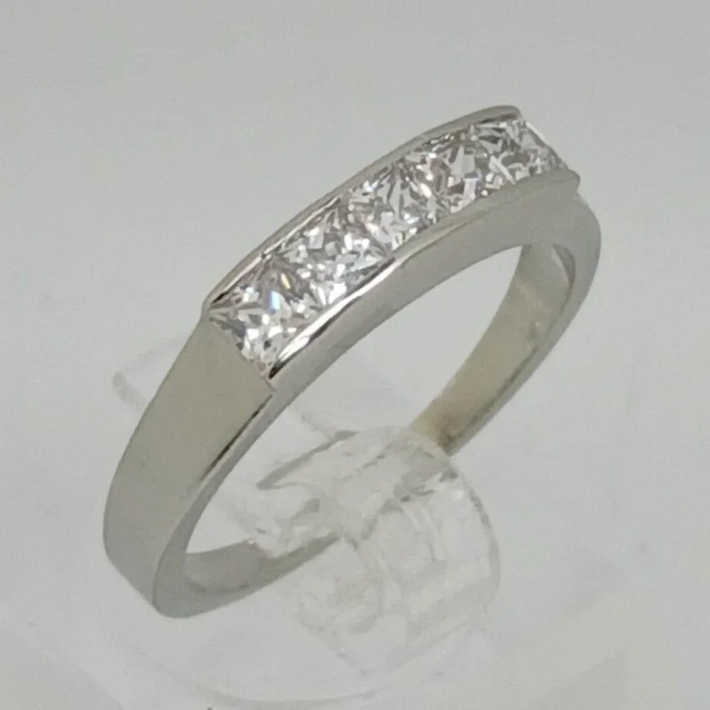 Silver Tone Princess Cut 5 Stone Channel Set Cubic Zirconia Band Ring Size 9